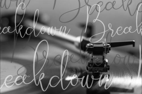 Sathien Luxurious Script Font 11