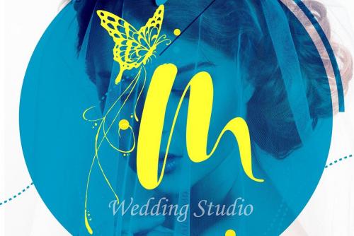 Acmedia Butterflies and Flowers Font 2