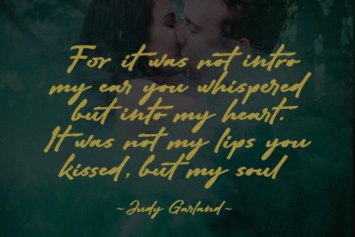 Adelina Camarie Signature Font 12