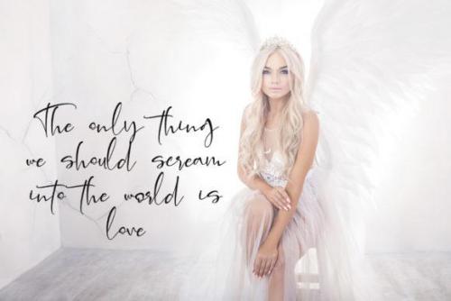 Alleffra Calligraphy Font 5