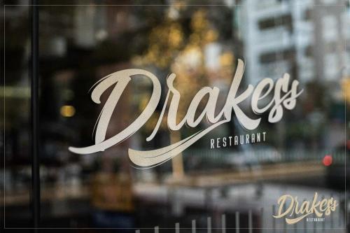 Bellsmore Brush Font 10