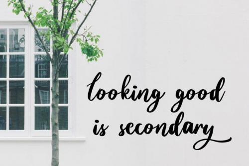 Bulgabia Calligraphy Font 3