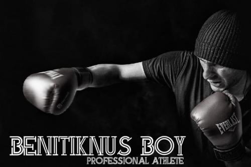 Fair Judge Display Font 6