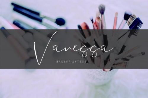 Jannet Signature Font 3