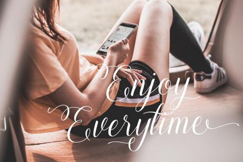 Lovely Girl Calligraphy Font 3