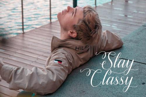 Lovely Girl Calligraphy Font 7