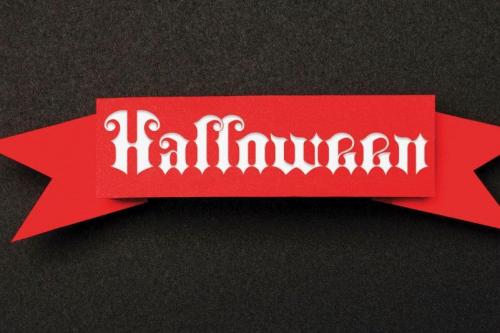 Quacko Mahaka Blackletter Font 3