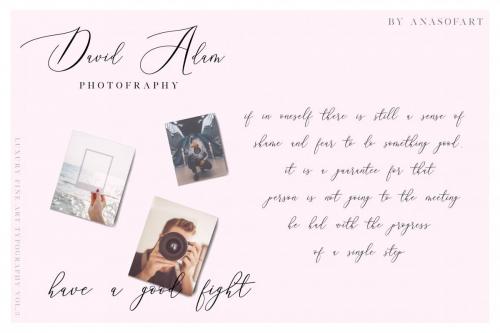 Queenland Script Font 3