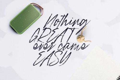 Raidden Script Font Family 2