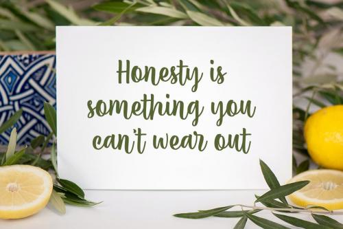 Amatemora-Handwritten-Script-Font-4