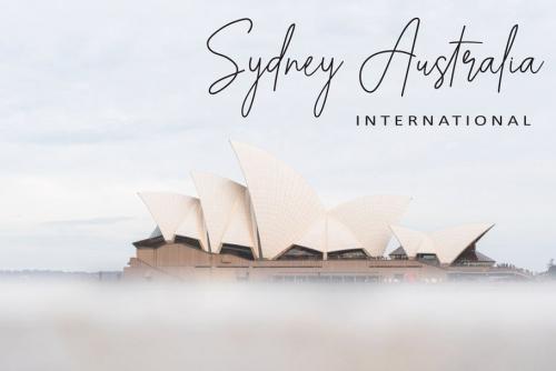 Alexander Lettering Handwritten Font