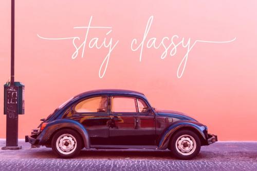 Alexander Lettering Handwritten Font