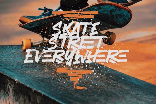 Black Finger Brush Font