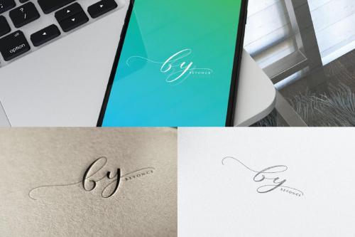Clover Script Font