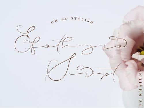 Efothyro Script Font