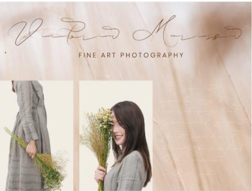 Efothyro Script Font