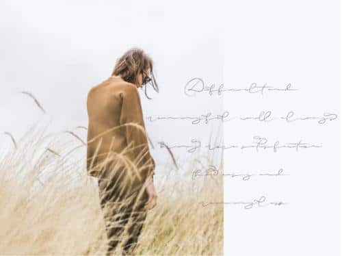 Efothyro Script Font