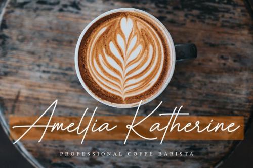 Elliana Samantha Font