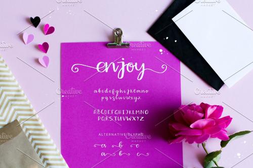 Enjoy Script Font