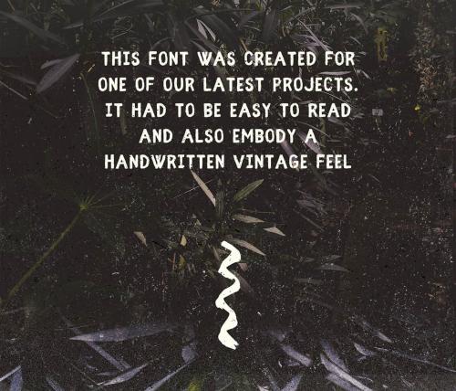 Fibre Vintage Font