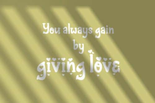 Fontarian Sweet Heart Display Font