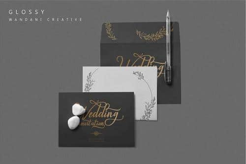 Glossy Script Font
