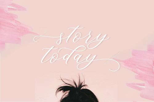 Hello Sarrah Script Font