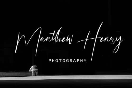 Intervensi Elegant Signature Font