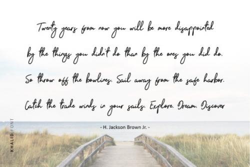 Khalid Script Font
