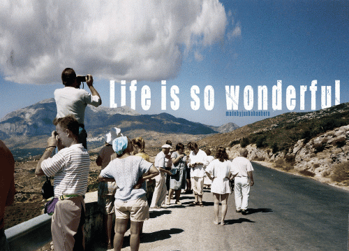 Life is So Sonderful Font