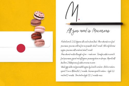 Macarons Script Font