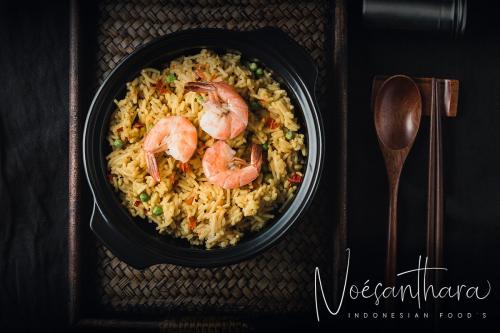 Mathelline Classy Script Font