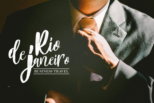Mountain Script Font