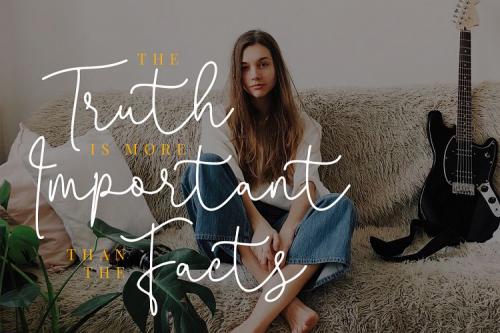 Questa Whitte Signature Font