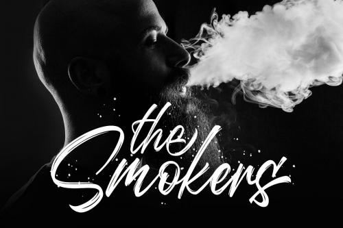Questario Brush Style Font