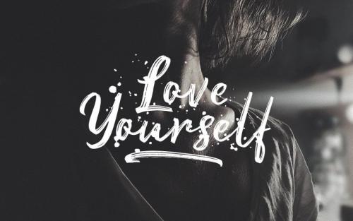 Red Bright Brush Font