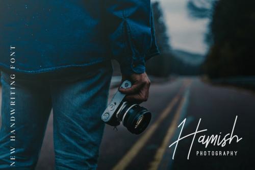 Rhesmanisa Signature Font