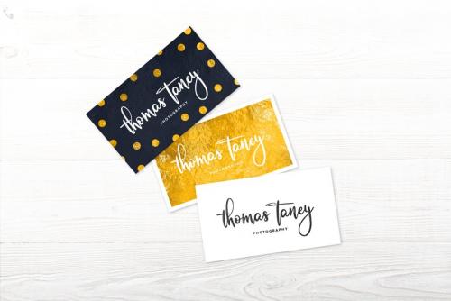 Smaragdines Script Font