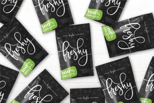 Smaragdines Script Font