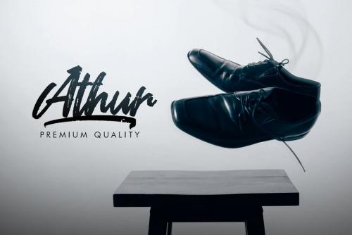 Smoke Attack Brush Font