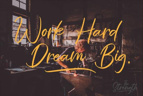 The Strength Handwritten Font