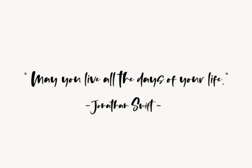 Thursday Vibes Handwritten Font