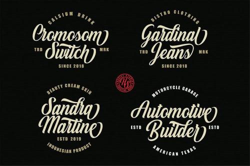 White Smith Calligraphy Font